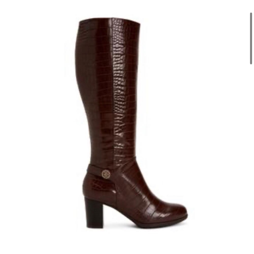 Giani Bernini leather boots brand new never used 72 dollars